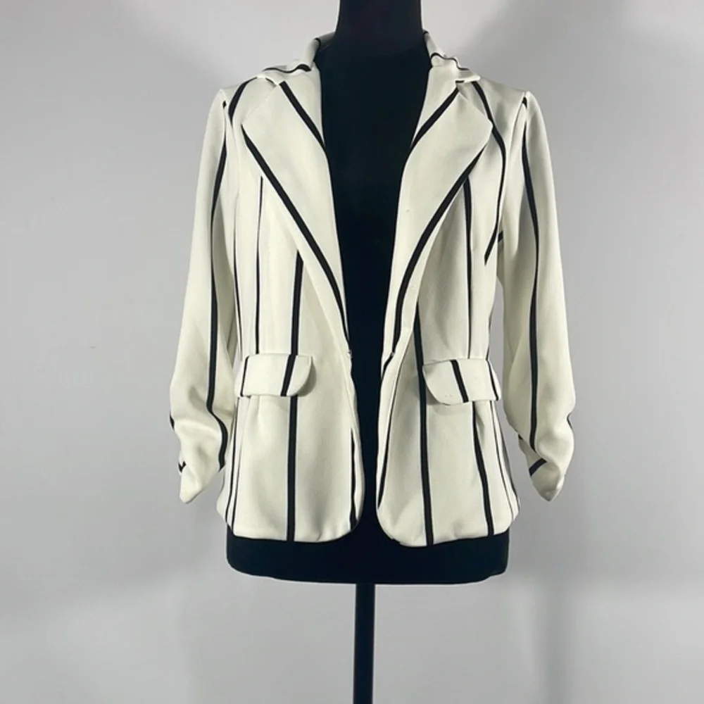 Crescent & Willough Jackets & Coats, Black & White Striped, Large, Blazer - Picture 1 of 10